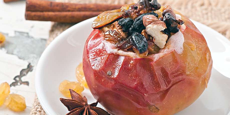Baked Apples with Figs and Nuts