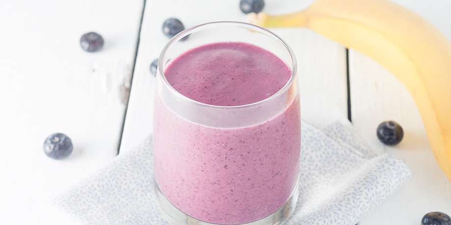 Blueberry and Banana Smoothie
