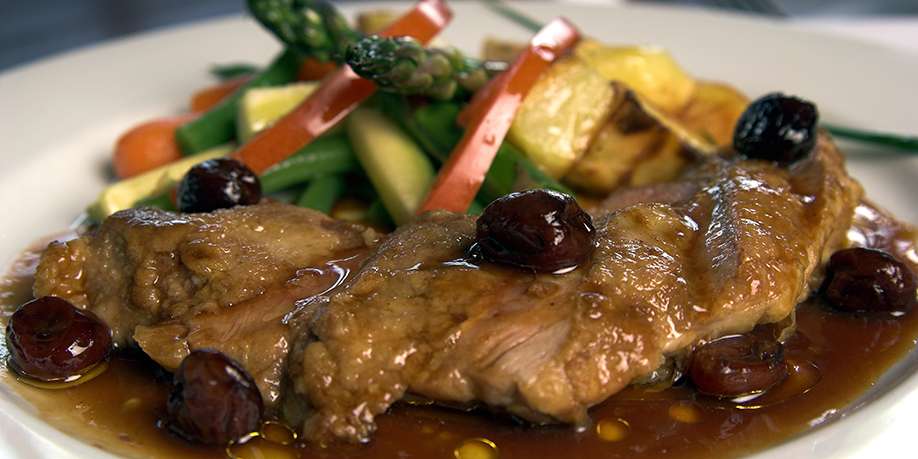 Duck with Cherries in Red Wine