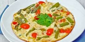 Egg Whites Omelet with Green Beans, Tomatoes, and Onions