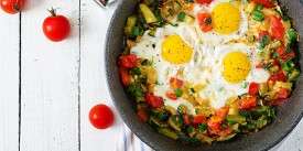 Fried Eggs with Bread and Vegetables