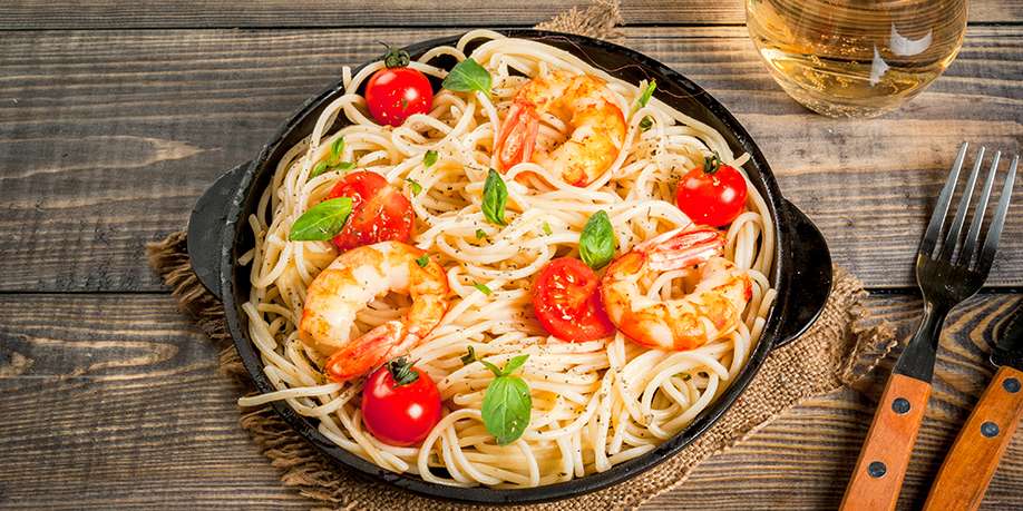 Linguine with Grilled Shrimp, Cheese and Tomatoes