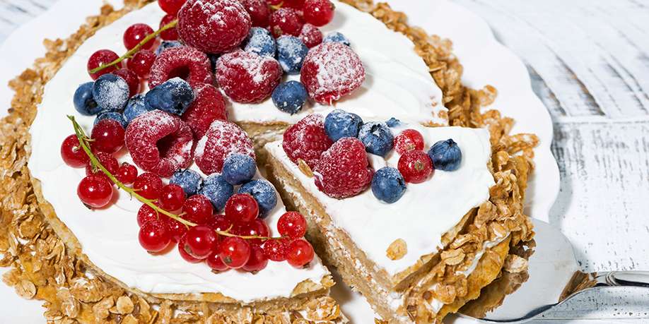 Oatmeal Waffle Cake with Cottage Cheese