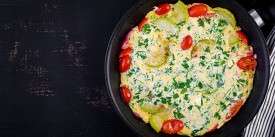 Omelet with Zucchini, Tomatoes and Mozzarella