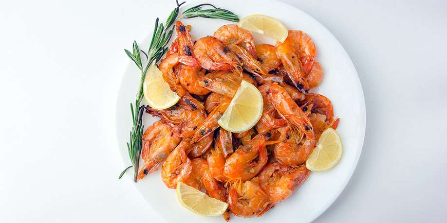 Shrimp Fried in Garlic Oil with Thyme