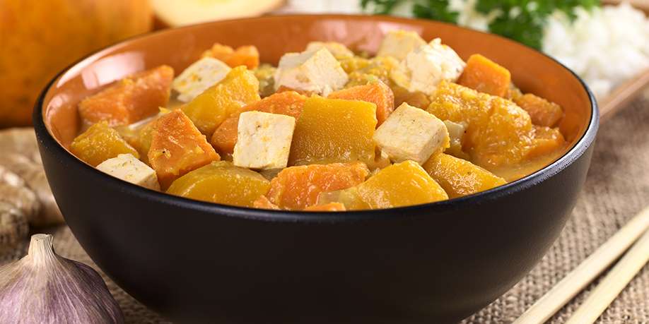 Stewed Pumpkin with Tofu and Pine Nuts