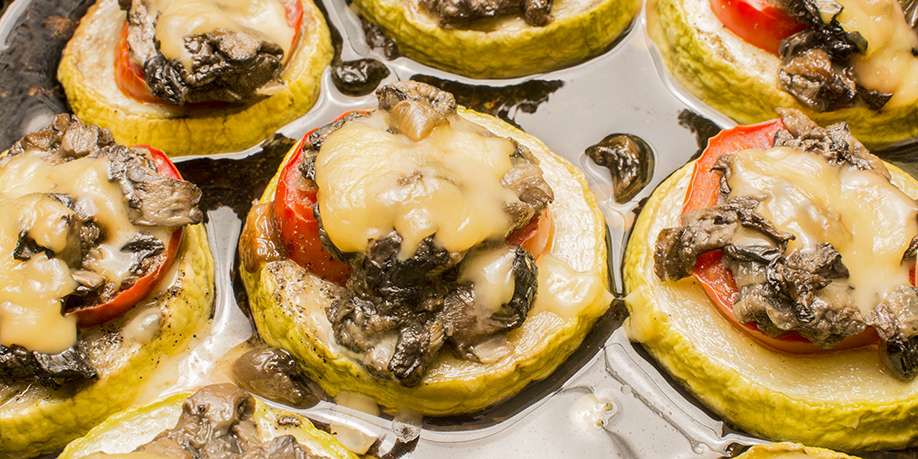 Zucchini with Mushrooms and Tomatoes